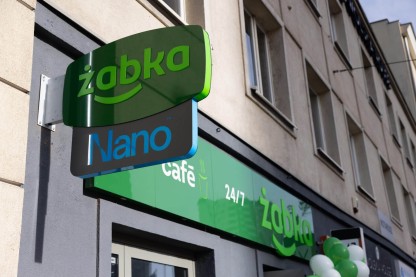 Żabka przejęta przez Kanadyjczyków. Zapłacą 32,6 mld zł